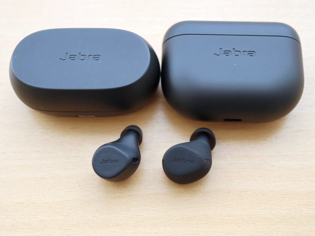 bought-wireless-earphone-jabra-elite8active-08